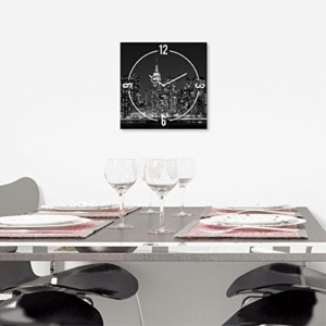 Wanduhr aus Glas, New York Skyline, schwarz-weiß, 30x30 cm von Eurographics - 2