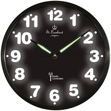 St. Leonhard Beleuchtete Uhr: Funk-Wanduhr mit weißer LED-Zifferbeleuchtung und Quarz-Uhrwerk (Funkwanduhren) - 4