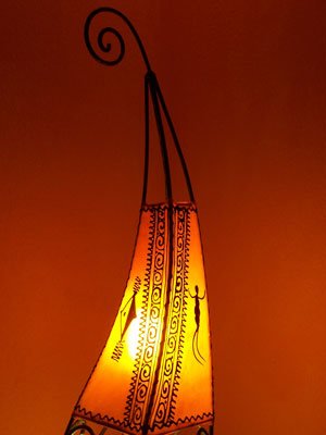 Orientalische Stehlampe Marrakesch orange 100cm Lederlampe Hennalampe Lampe | Marokkanische Große Stehlampen aus Metall, Lampenschirm aus Leder | Orientalische Dekoration aus Marokko, Farbe Orange - 4